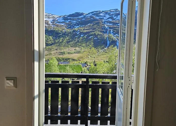 Mountain View 2